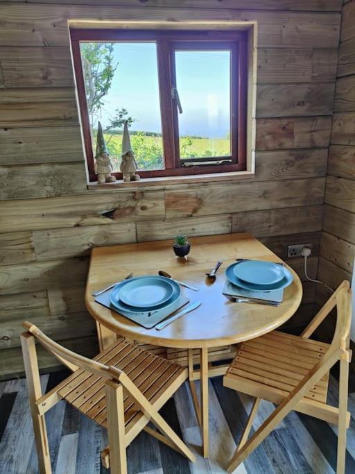 Little Swelle Cabin With Awesome Sea Views Poundstock Exterior foto